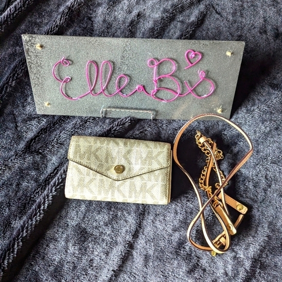 EUC MK Michael Kors Clutch W/ Purse Strap - Picture 1 of 7
